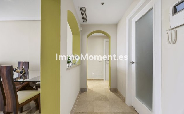 Resale - Apartment - Benahavís - Los Arqueros