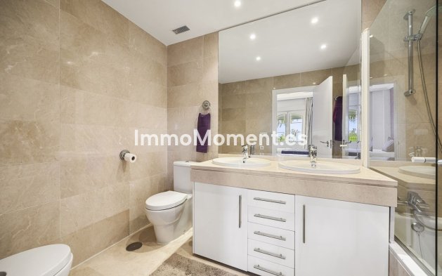 Resale - Apartment - Benahavís - Los Arqueros
