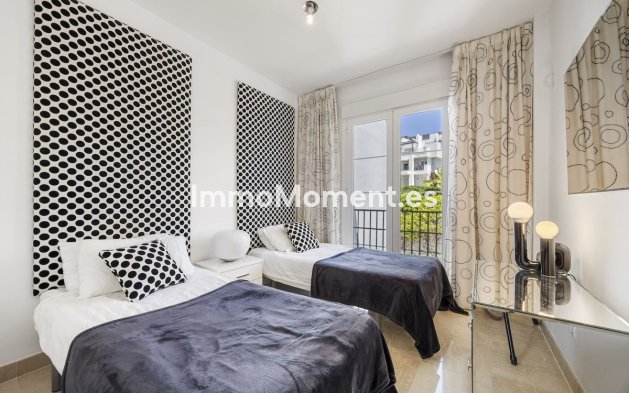 Resale - Apartment - Benahavís - Los Arqueros