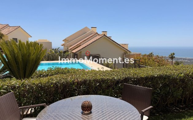 Resale - Apartment - Marbella - Altos de los Monteros
