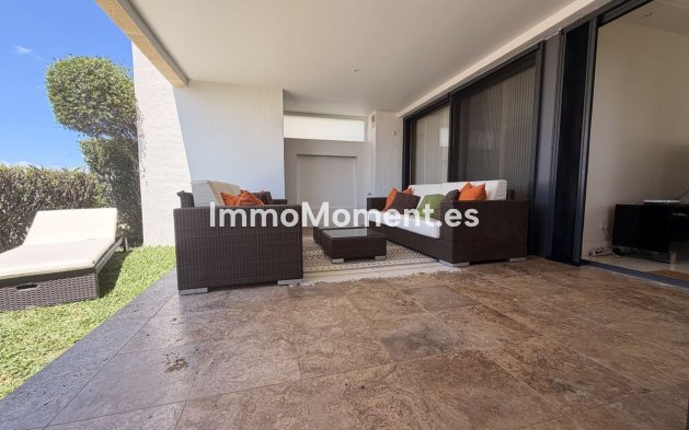 Resale - Apartment - Marbella - Altos de los Monteros