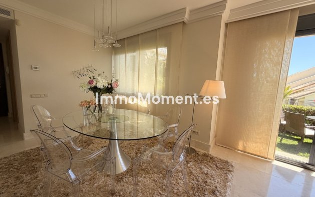 Resale - Apartment - Marbella - Altos de los Monteros