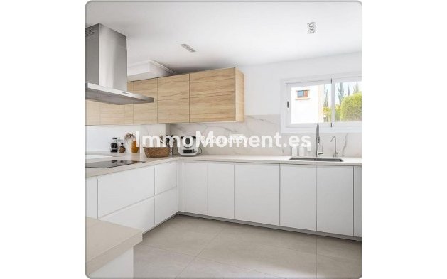 Wiederverkauf - Freistehende Villa - Estepona  - Selwo