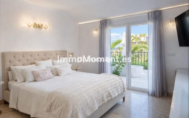 Wiederverkauf - Freistehende Villa - Estepona  - Selwo