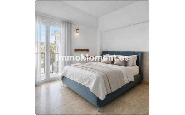 Wiederverkauf - Freistehende Villa - Estepona  - Selwo