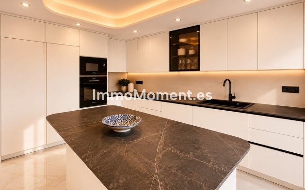 Wiederverkauf - Wohnung - Estepona  - Estepona Centro