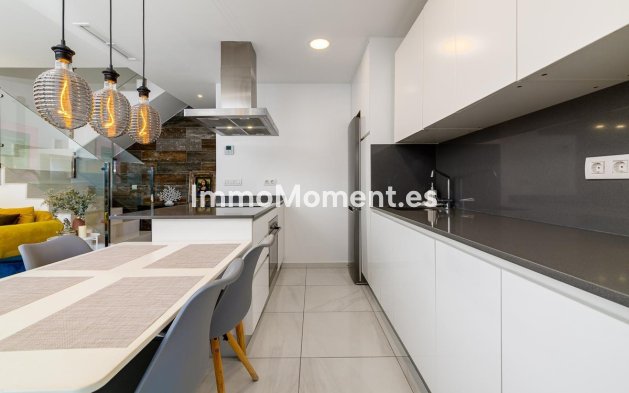 Resale - Detached villa - Orihuela - Orihuela Costa