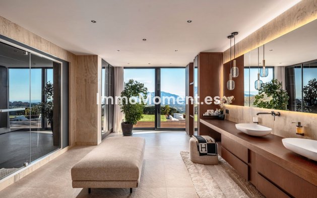Wiederverkauf - Freistehende Villa - Marbella - La Mairena