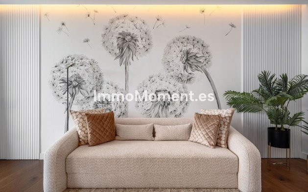 Wiederverkauf - Freistehende Villa - Marbella - La Mairena