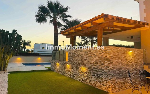 Bestaande woning - Vrijstaande villa - Alfaz del Pi - L'Alfás del Pi Centro