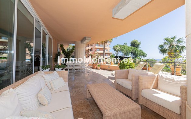 Revente - Appartement - Marbella - Nueva Andalucía
