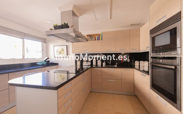 Revente - Appartement - Marbella - Nueva Andalucía
