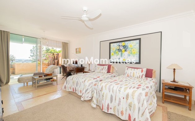 Revente - Appartement - Marbella - Nueva Andalucía