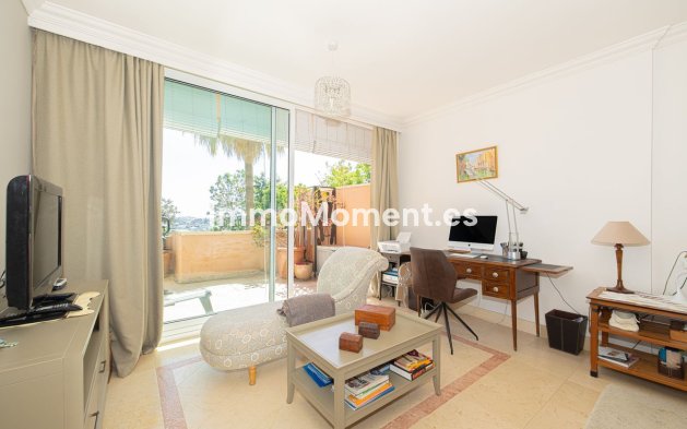 Revente - Appartement - Marbella - Nueva Andalucía