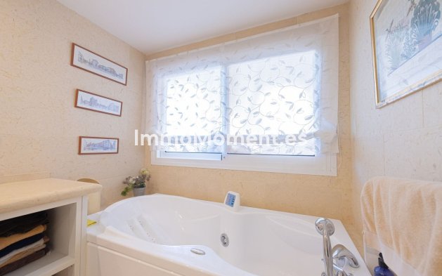 Revente - Appartement - Marbella - Nueva Andalucía