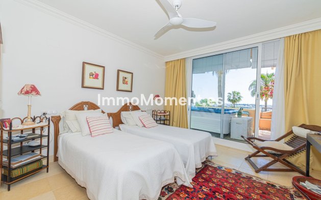 Revente - Appartement - Marbella - Nueva Andalucía