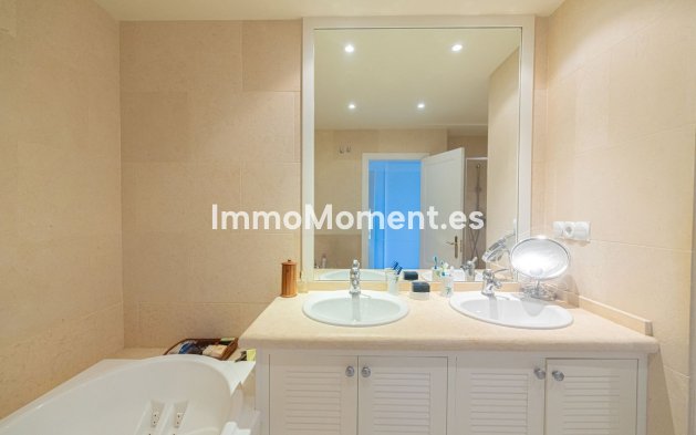 Revente - Appartement - Marbella - Nueva Andalucía