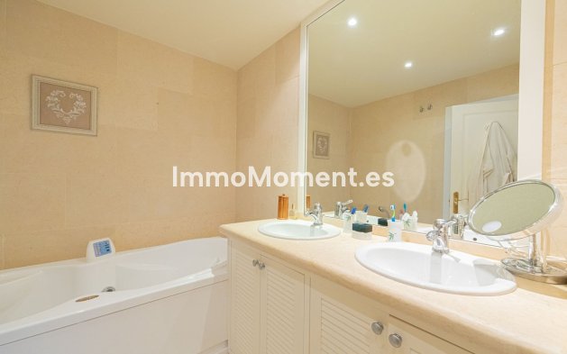 Revente - Appartement - Marbella - Nueva Andalucía