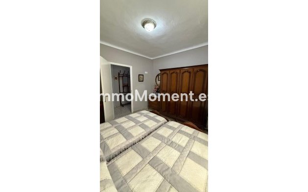 Resale - Townhouse - Inland  - Guaro