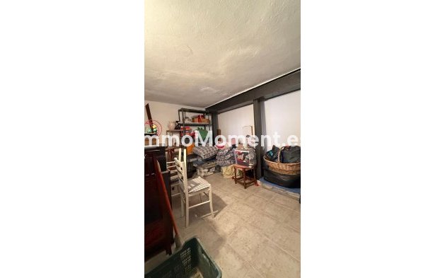 Resale - Townhouse - Inland  - Guaro
