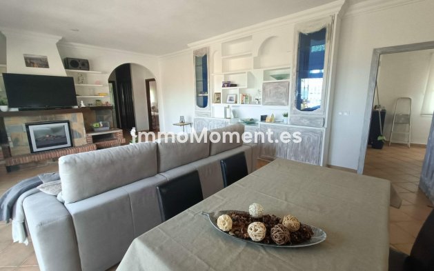 Wiederverkauf - Freistehende Villa - Estepona  - Estepona Centro