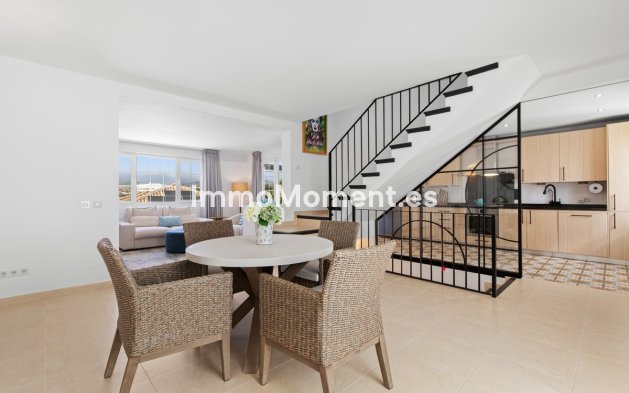 Resale - Townhouse - Marbella - Guadalmina Alta