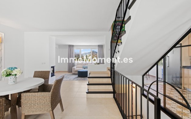 Resale - Townhouse - Marbella - Guadalmina Alta