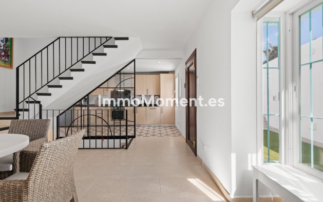Resale - Townhouse - Marbella - Guadalmina Alta
