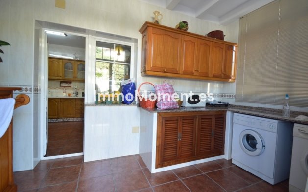 Wiederverkauf - Freistehende Villa - Benalmadena - Benalmadena Centro