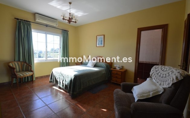 Wiederverkauf - Freistehende Villa - Benalmadena - Benalmadena Centro