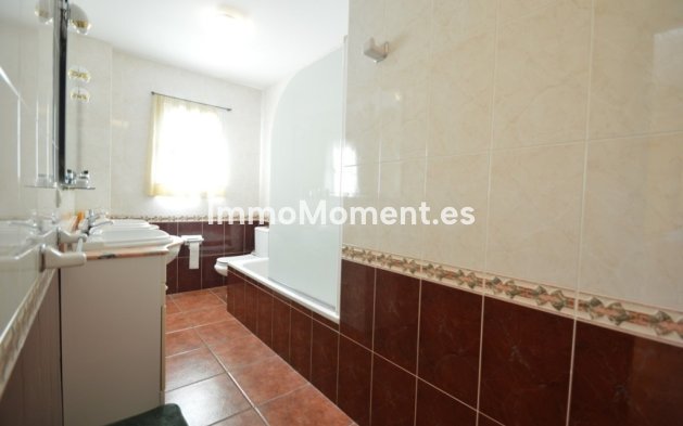 Wiederverkauf - Freistehende Villa - Benalmadena - Benalmadena Centro