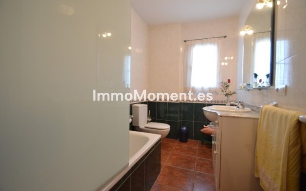 Wiederverkauf - Freistehende Villa - Benalmadena - Benalmadena Centro