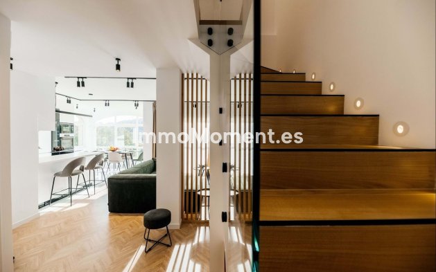 Resale - Apartment - Benahavís - La Quinta