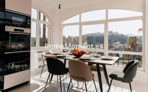 Resale - Apartment - Benahavís - La Quinta