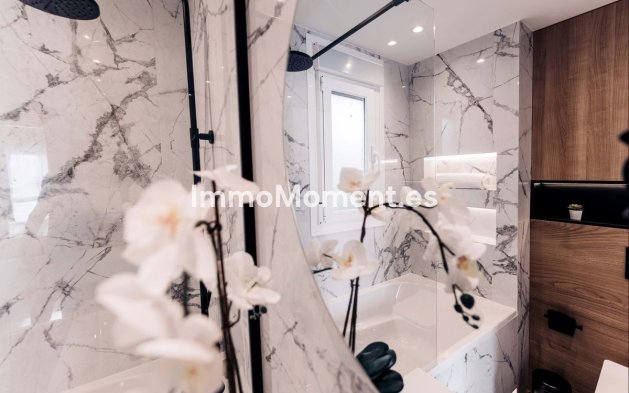 Resale - Apartment - Benahavís - La Quinta