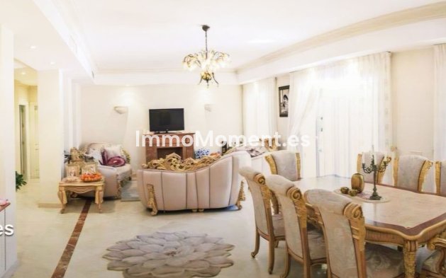 Resale - Detached villa - Marbella - Nueva Andalucía