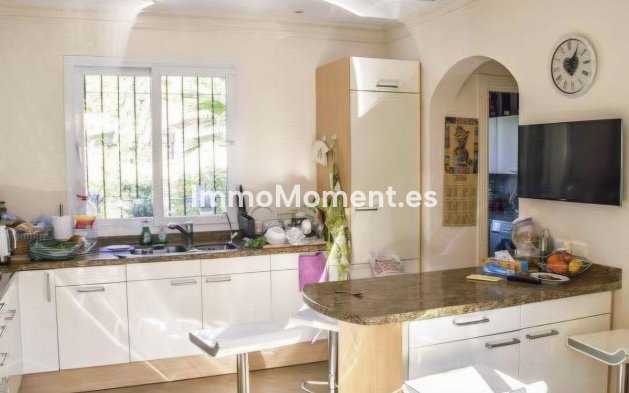 Resale - Detached villa - Marbella - Nueva Andalucía