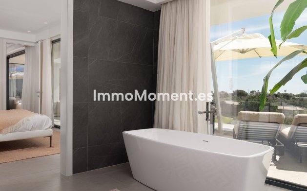 Wiederverkauf - Freistehende Villa - Marbella - Cabopino