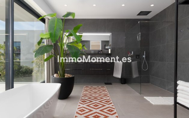 Wiederverkauf - Freistehende Villa - Marbella - Cabopino