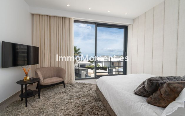 Wiederverkauf - Freistehende Villa - Marbella - Cabopino