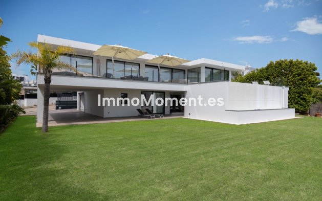 Wiederverkauf - Freistehende Villa - Marbella - Cabopino