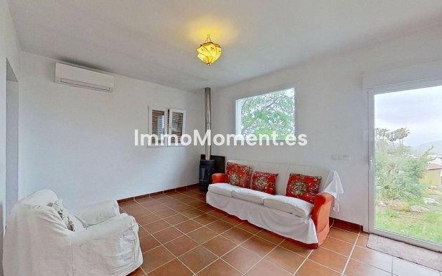 Wiederverkauf - Freistehende Villa -   Inländisch - Alhaurín el Grande Centro