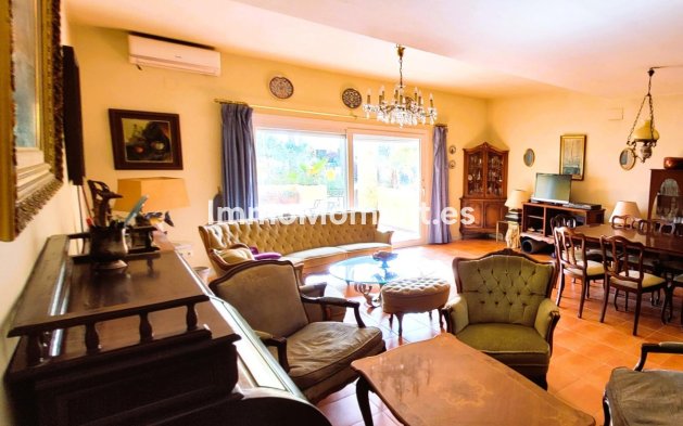 Revente - Maison mitoyenne - Estepona  - Estepona Centro
