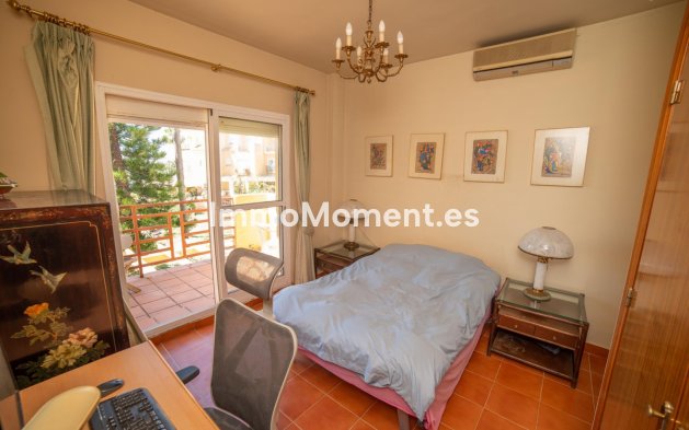 Revente - Maison mitoyenne - Estepona  - Estepona Centro