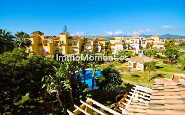 Revente - Maison mitoyenne - Estepona  - Estepona Centro