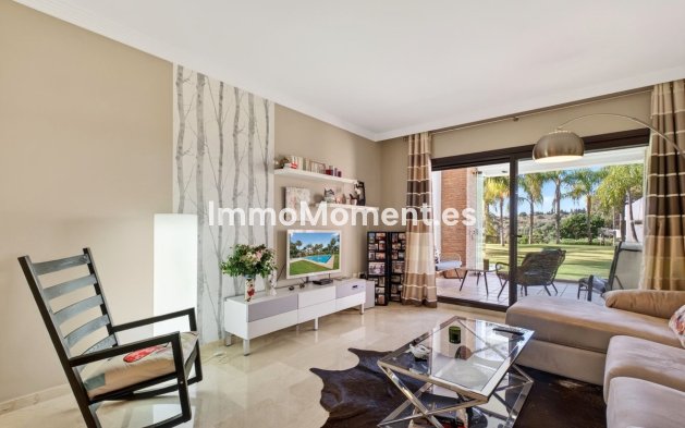 Resale - Apartment - Estepona - Estepona Centro