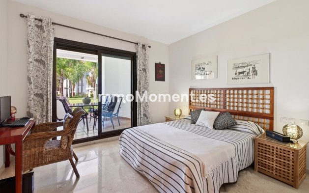 Resale - Apartment - Estepona - Estepona Centro