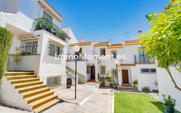 Revente - Maison mitoyenne - Estepona  - Estepona Centro
