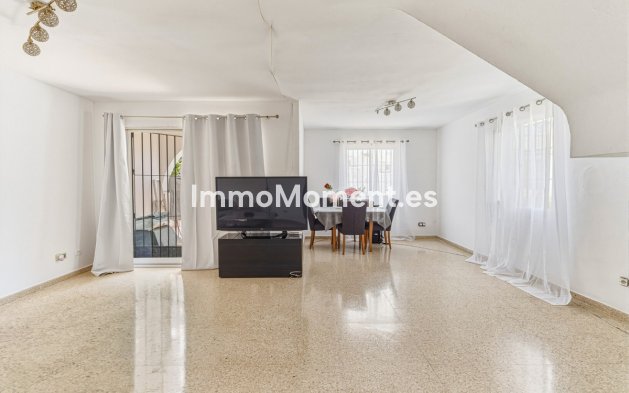 Revente - Maison mitoyenne - Estepona  - Estepona Centro