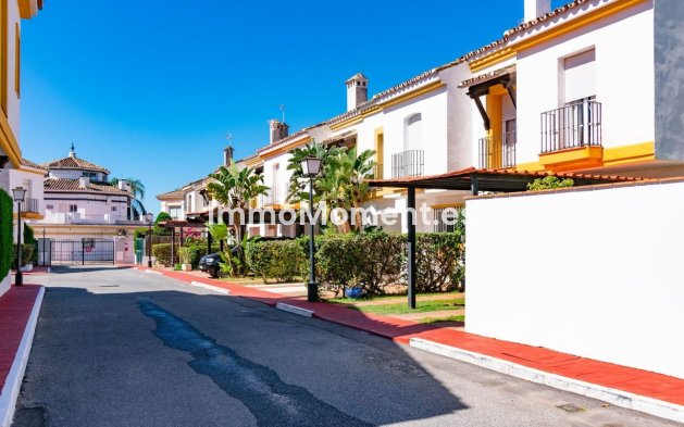 Wiederverkauf - Reihenhaus - Estepona  - Estepona Centro